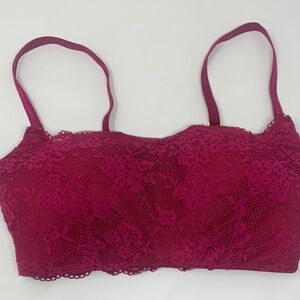 Victoria’s secret lace lined no wire intimate flirty bra small